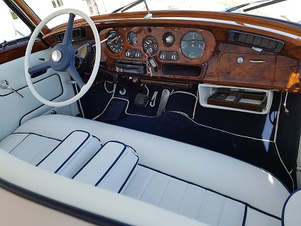 Rolls Royce photo de l'intérieur (devant)